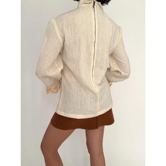 60s vintage beige boho ruffled lace jabot collar peasant sleeves linen blouse - Picture 4 of 9